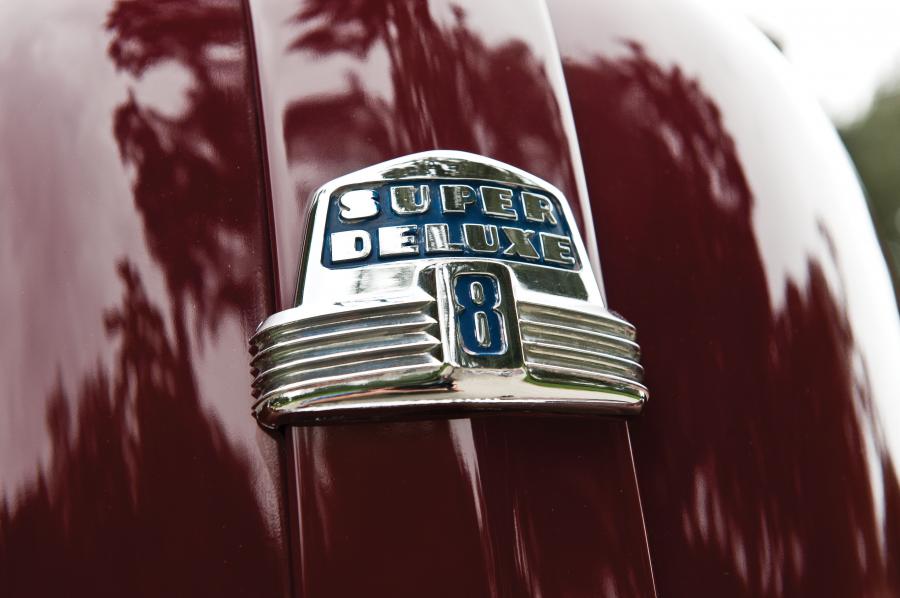  Ford DeLuxe Sportsman 1947 года  (фото 7 из 25)